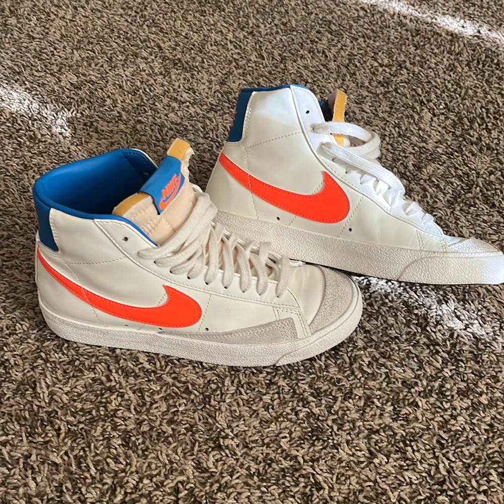 Nike blazers orange, and blue. Size 7
